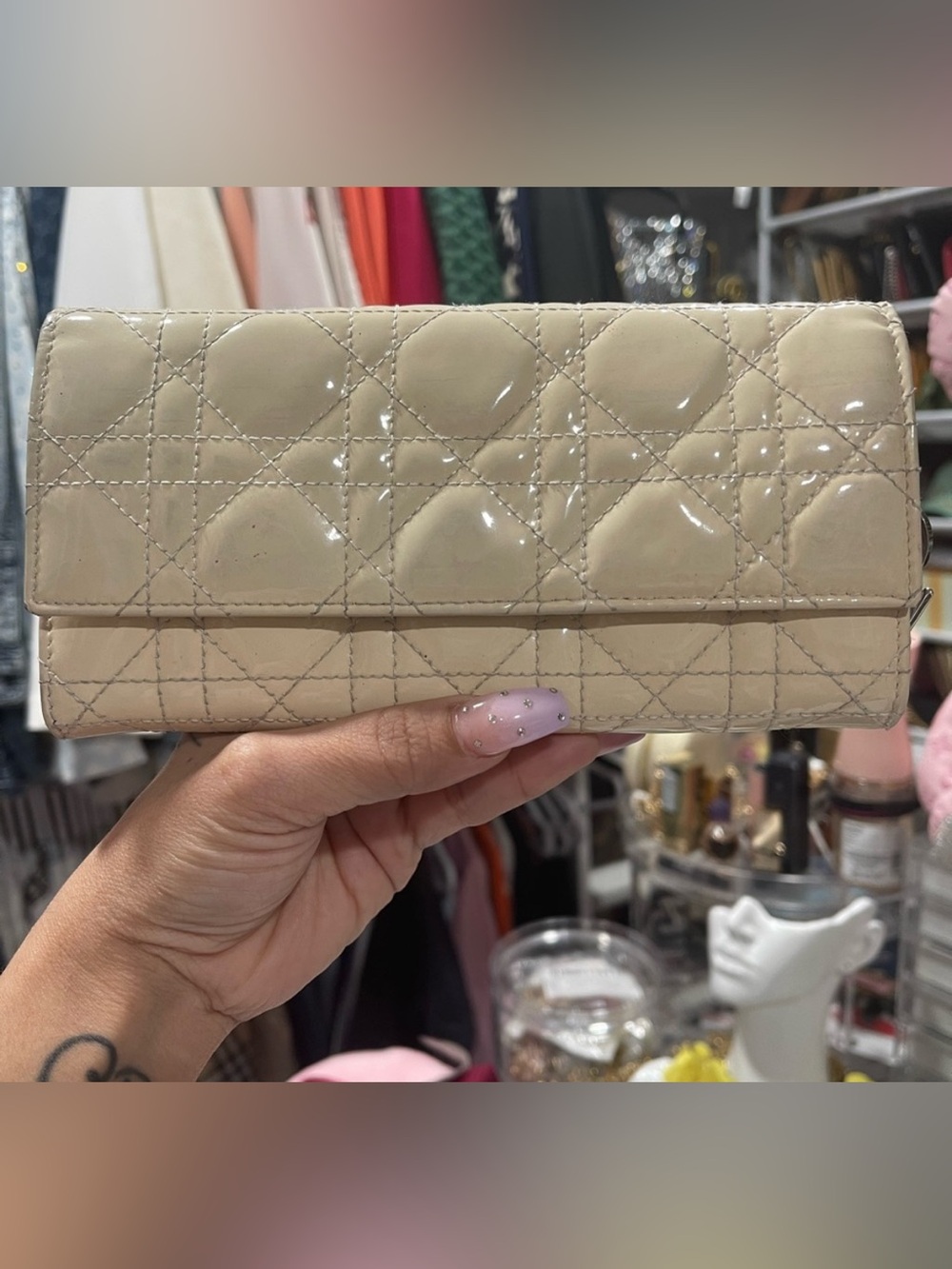 Christian Dior Patent Cannage Lady Dior Rendezvous Wallet On Chain in Beige - Picture 2 of 16